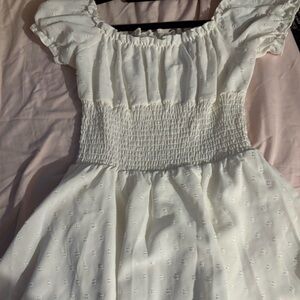 2/25$🍓⭐️ Charming White Smocked Women's romper
